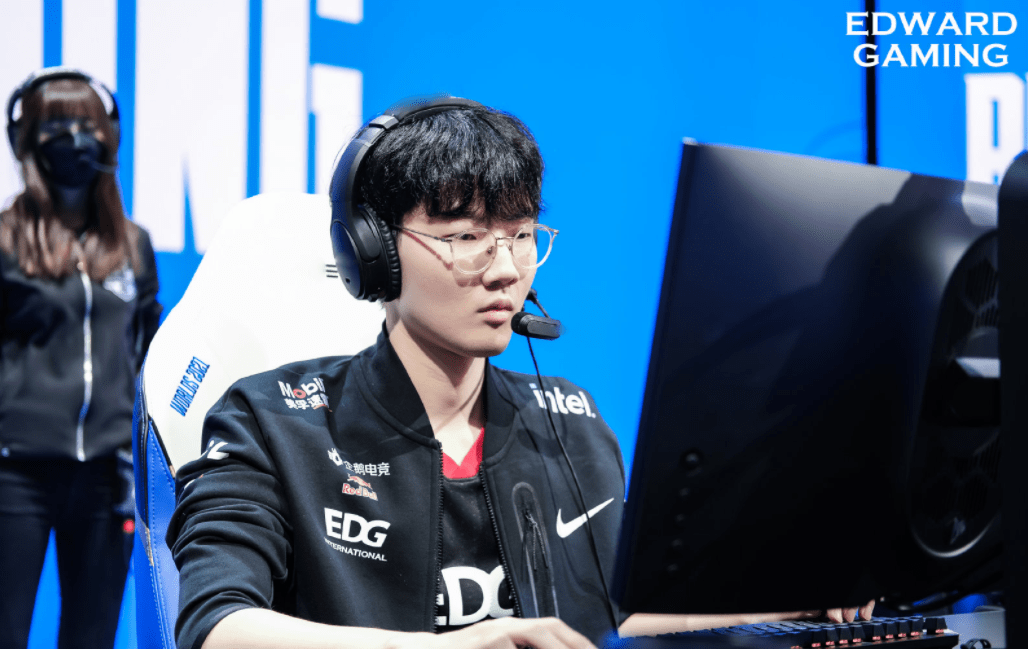 100T险胜C9，Meiko关键团战开团秒人宿命之战四强赛，引爆全场热议