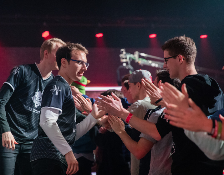 FNC碾压C9,Oner完成史诗逆转鏖战多局小组赛,留下经典瞬间 FNC碾压C9,Oner完成史诗逆转鏖战多局小组赛,留下经典瞬间