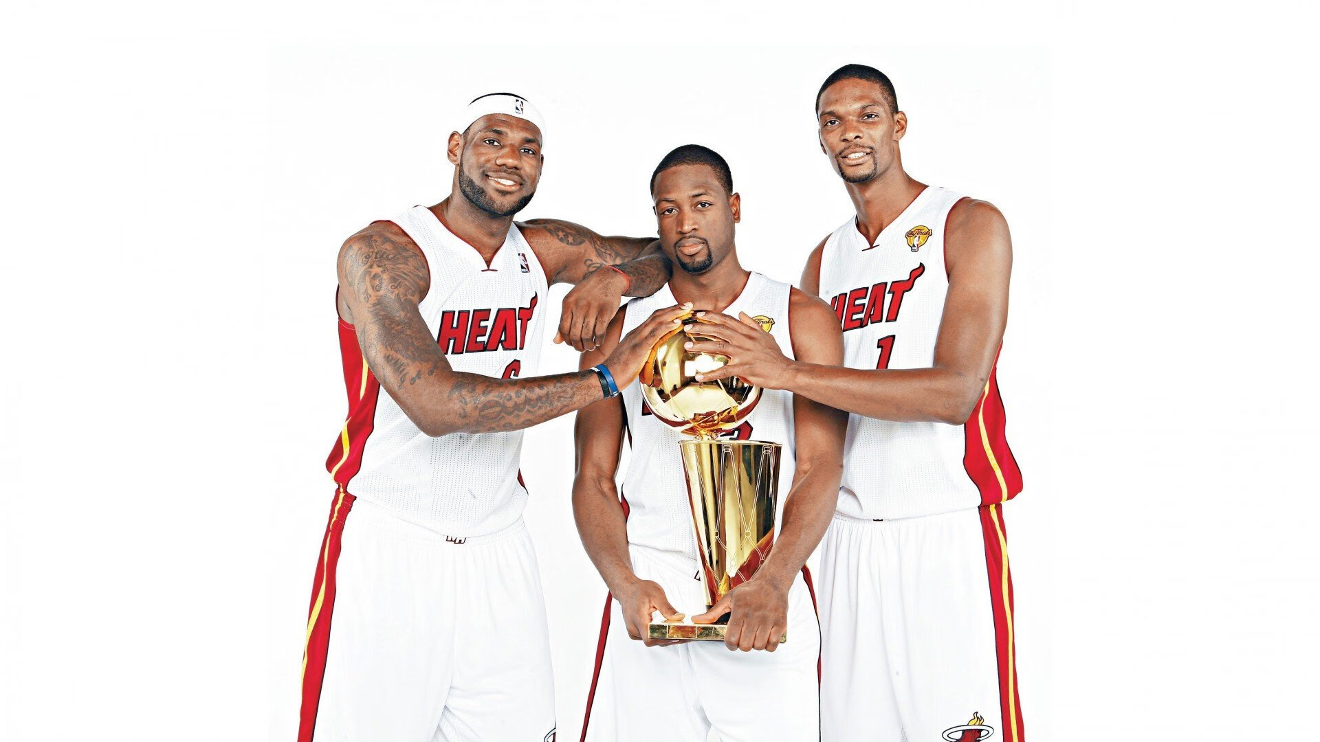 伊布一剑封喉！拜仁绝境斩落马里，39岁神锋诠释何为关键先生